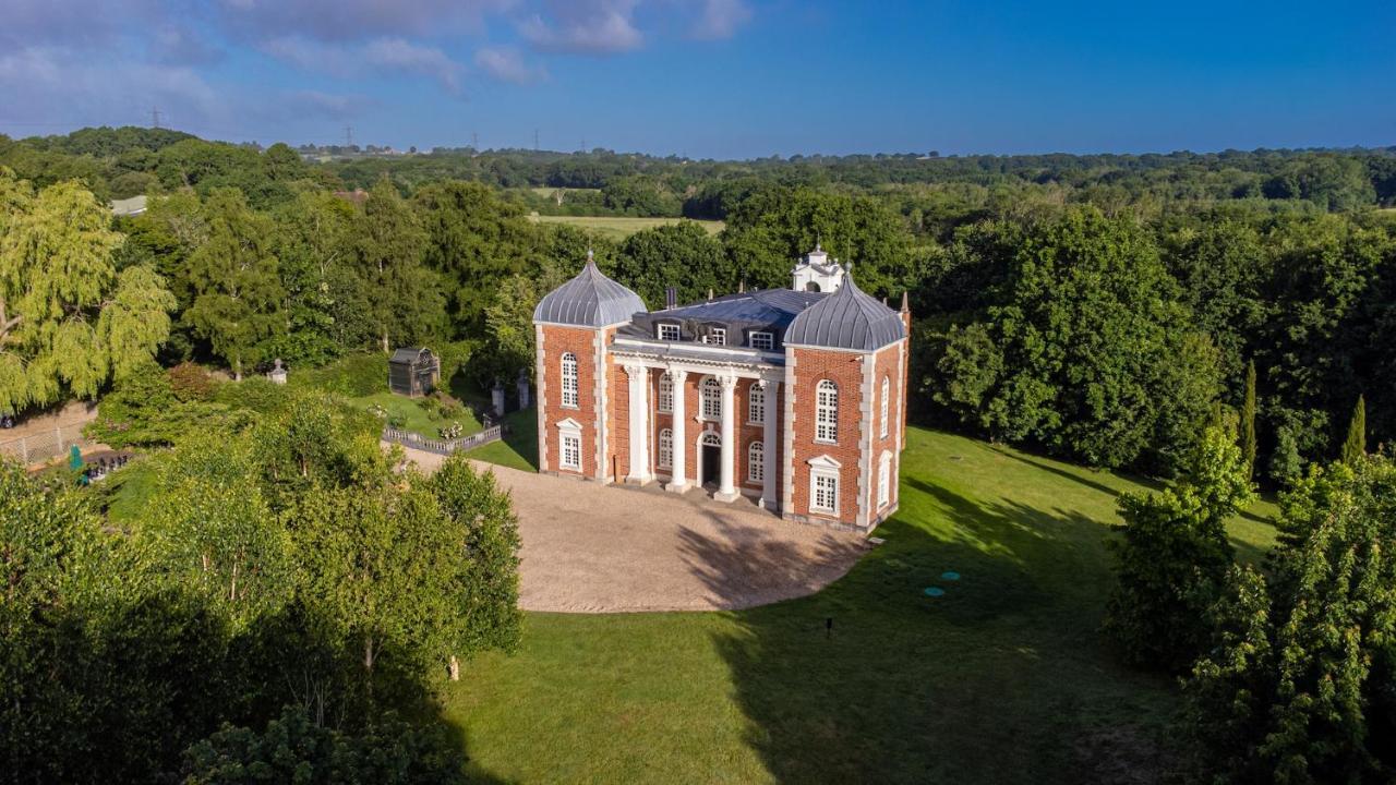 Eastwood Observatory: 12 Bedrooms, Swimming Pool And Tennis Court Hailsham Exteriör bild