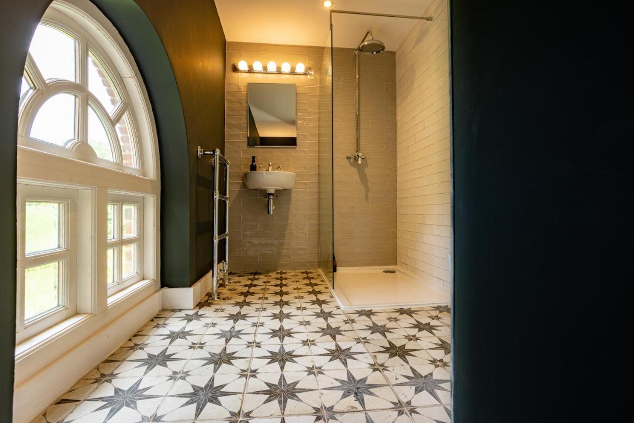 Eastwood Observatory: 12 Bedrooms, Swimming Pool And Tennis Court Hailsham Exteriör bild