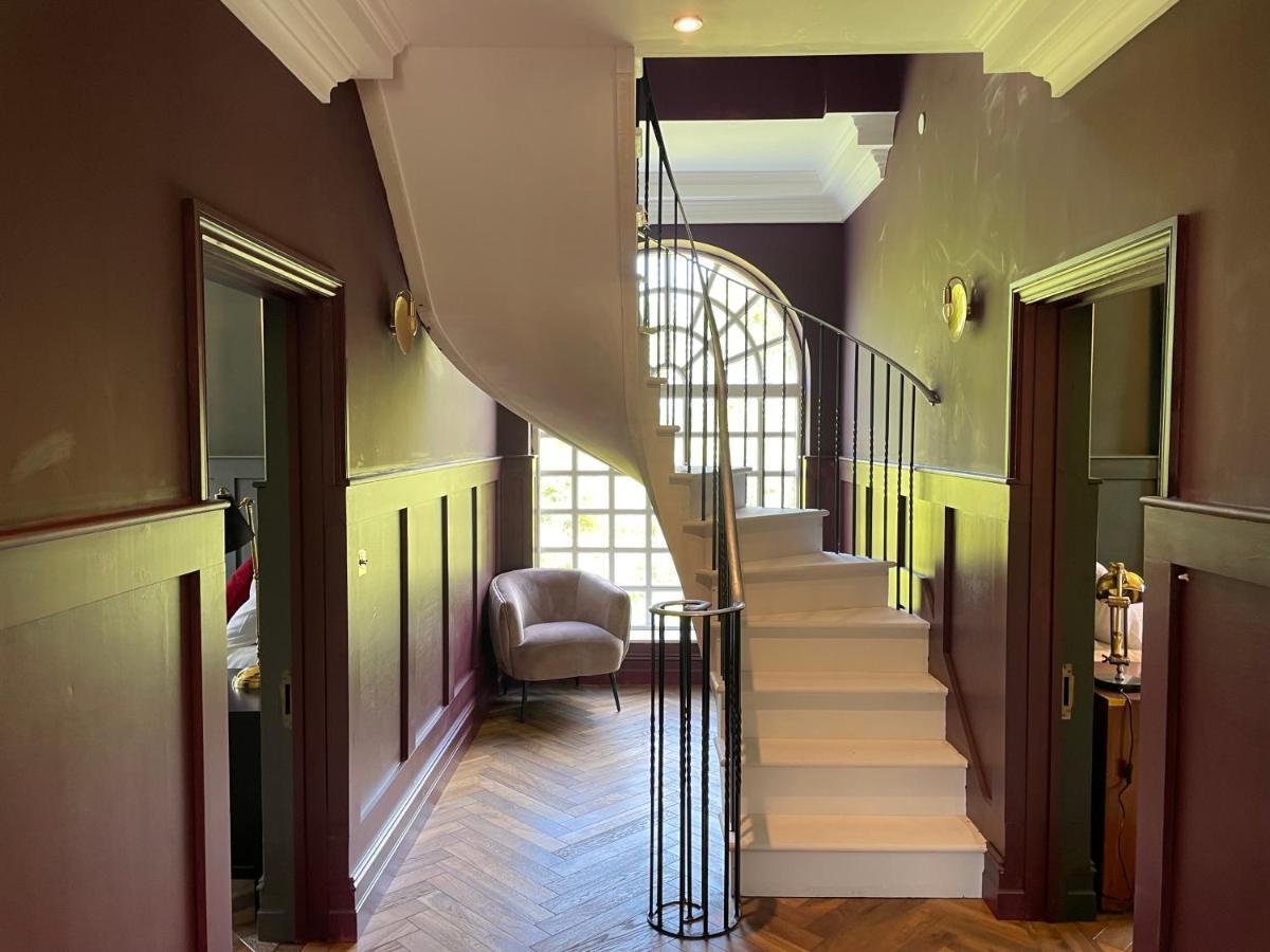 Eastwood Observatory: 12 Bedrooms, Swimming Pool And Tennis Court Hailsham Exteriör bild