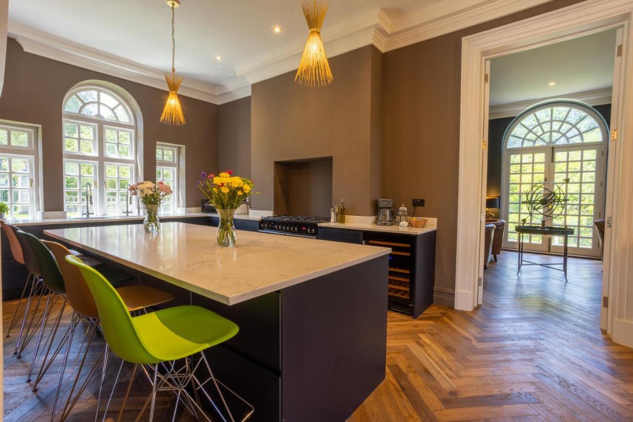 Eastwood Observatory: 12 Bedrooms, Swimming Pool And Tennis Court Hailsham Exteriör bild